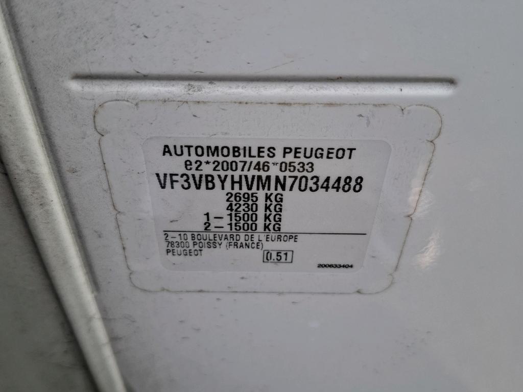 Peugeot EXPERT FGN TOLE STANDARD 1.5 BLUEHDI 120 S&S BVM6 ASPHALT 2022