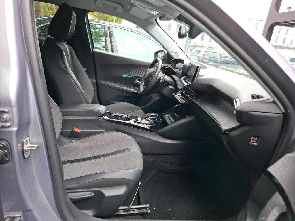 Peugeot 2008 PureTech 130 S&S EAT8 Allure Business 2021