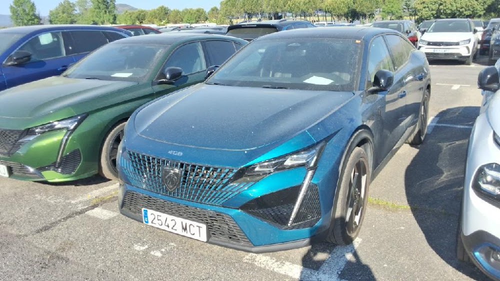 Foto Peugeot 508 Hybrid 4