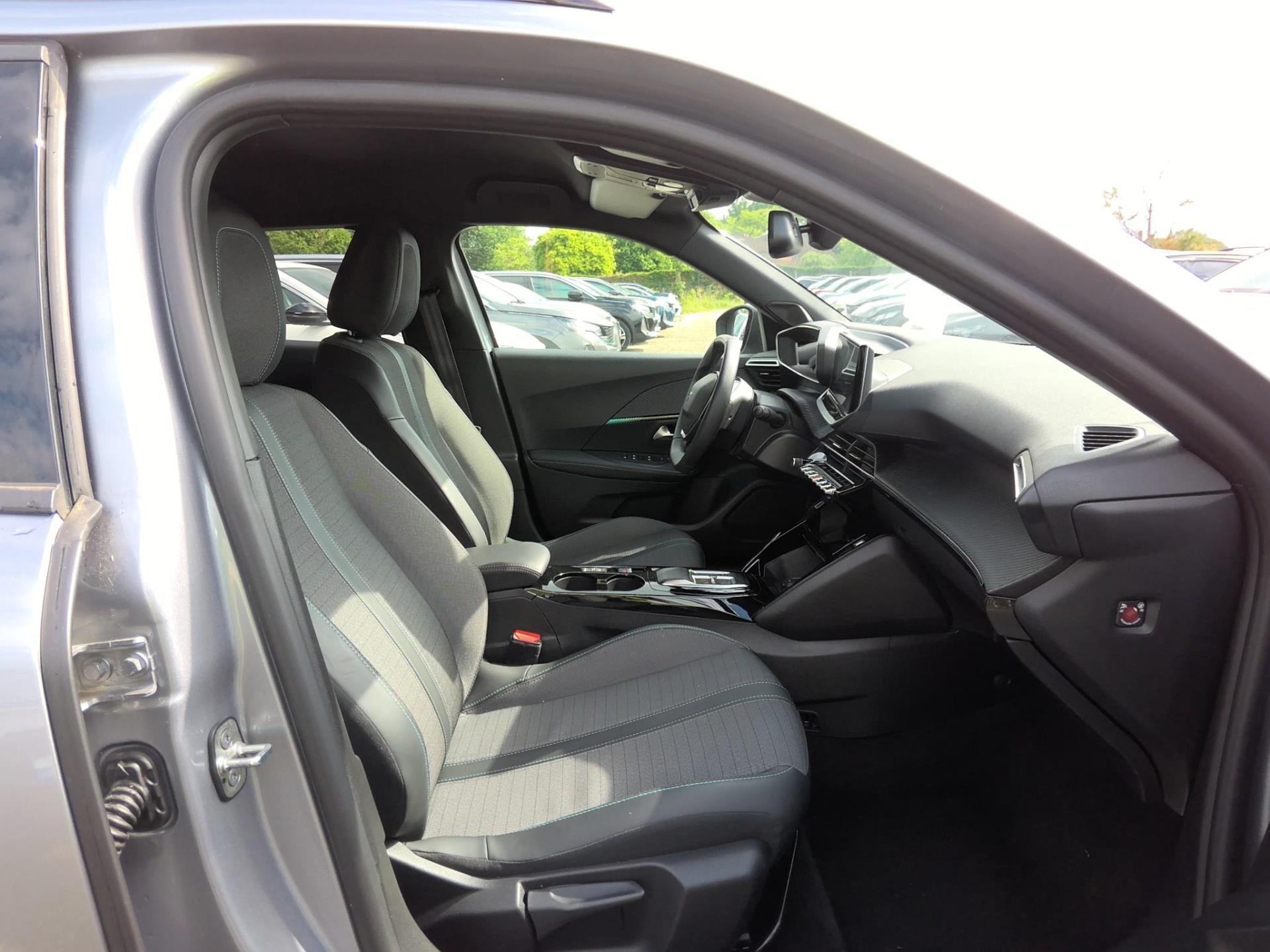 Peugeot 2008 Electrique 136 ch Allure Pack 2023