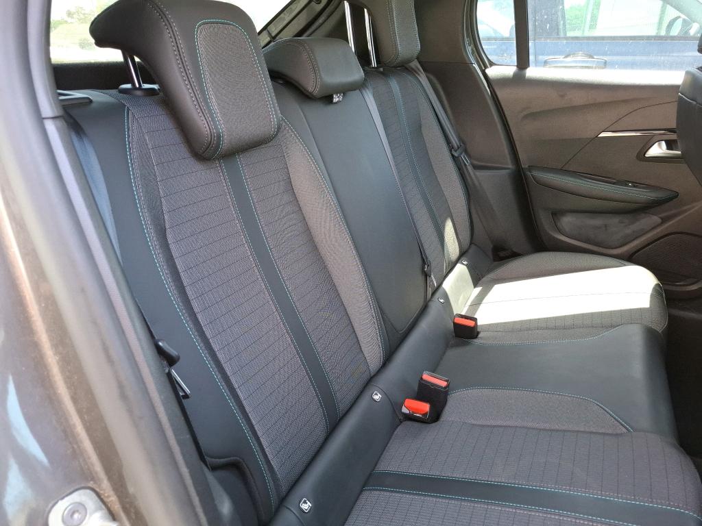 Peugeot 208 BlueHDi 100 S&S BVM6 Allure Business 2021