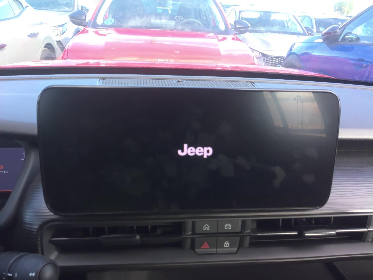 Foto Jeep AVENGER 16