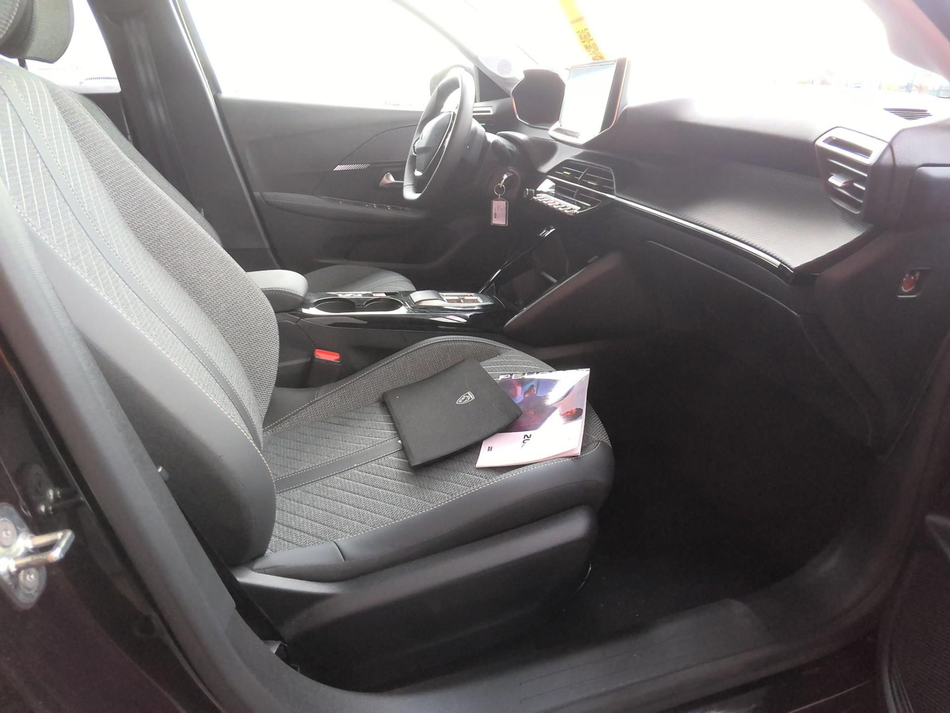 Peugeot 208 Hybrid 110 ch e-DCS6 Allure 2026
