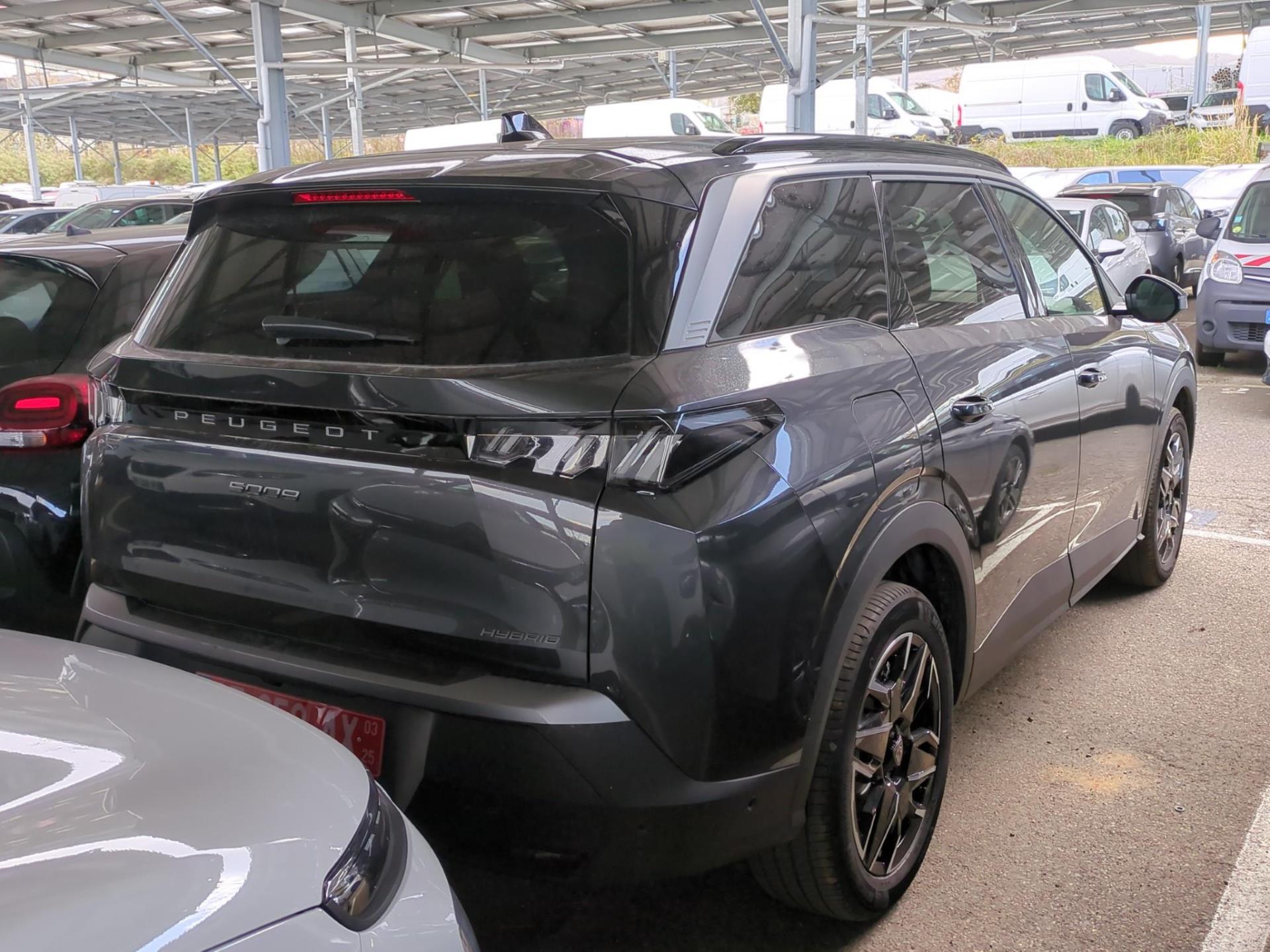 Peugeot 5008 Hybrid 136 e-DCS6 Allure 2024