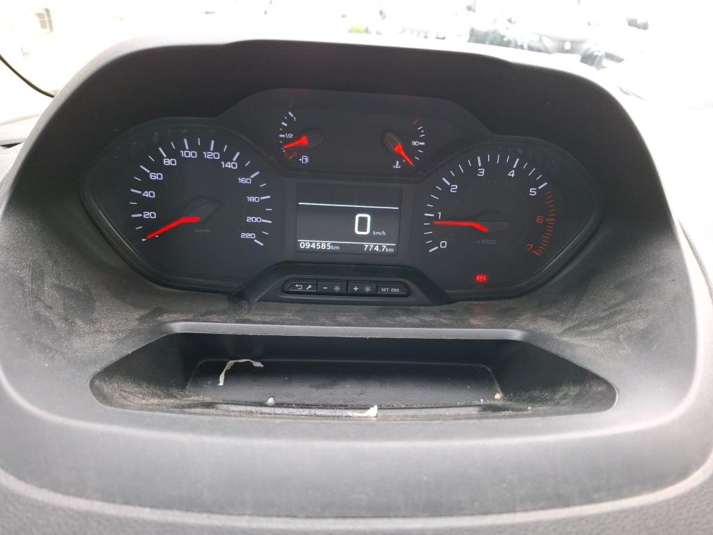 Peugeot PARTNER FOURGON STANDARD 650 KG BLUEHDI 100 S&S BVM5 ASPHALT 2021