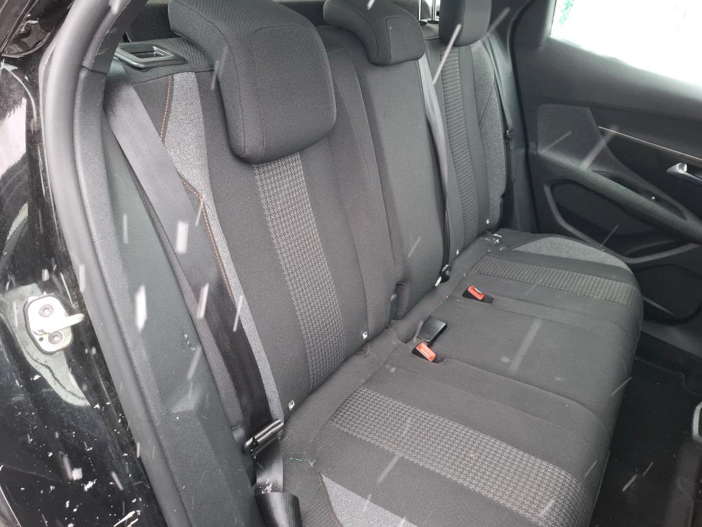 Peugeot 3008 BlueHDi 130ch S&S EAT8 Active Pack 2021