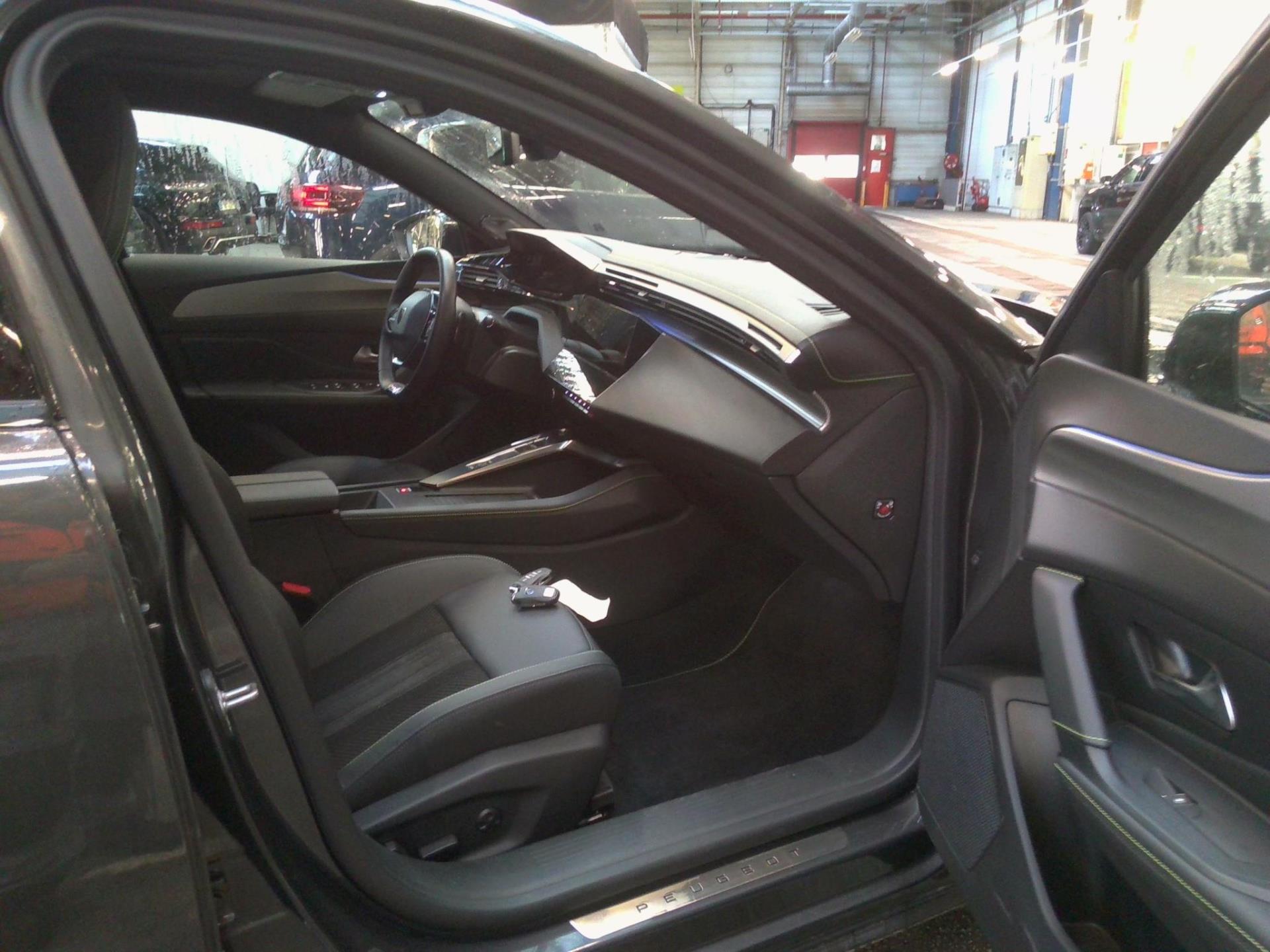 Peugeot 408 PHEV 225 e-EAT8 GT 2022
