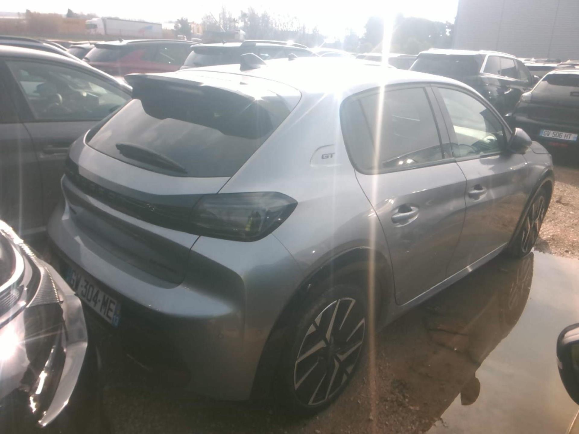 Peugeot 208 Hybrid 136 e-DCS6 GT 2024