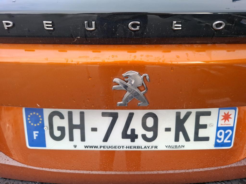 Peugeot 2008 BlueHDi 110 S&S BVM6 Active Pack 2022