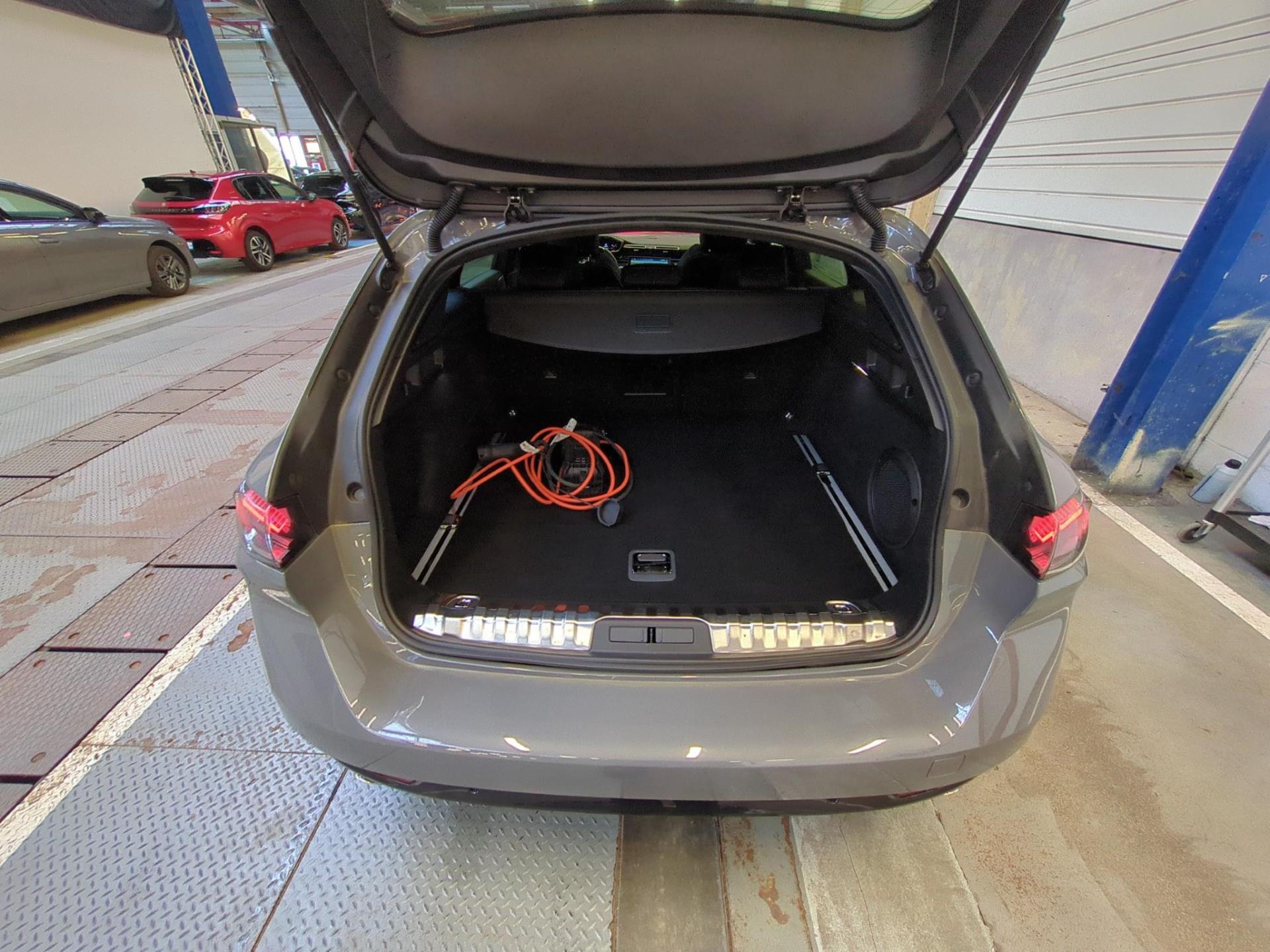 Peugeot 508 SW Hybrid 225 e-EAT8 GT 2023