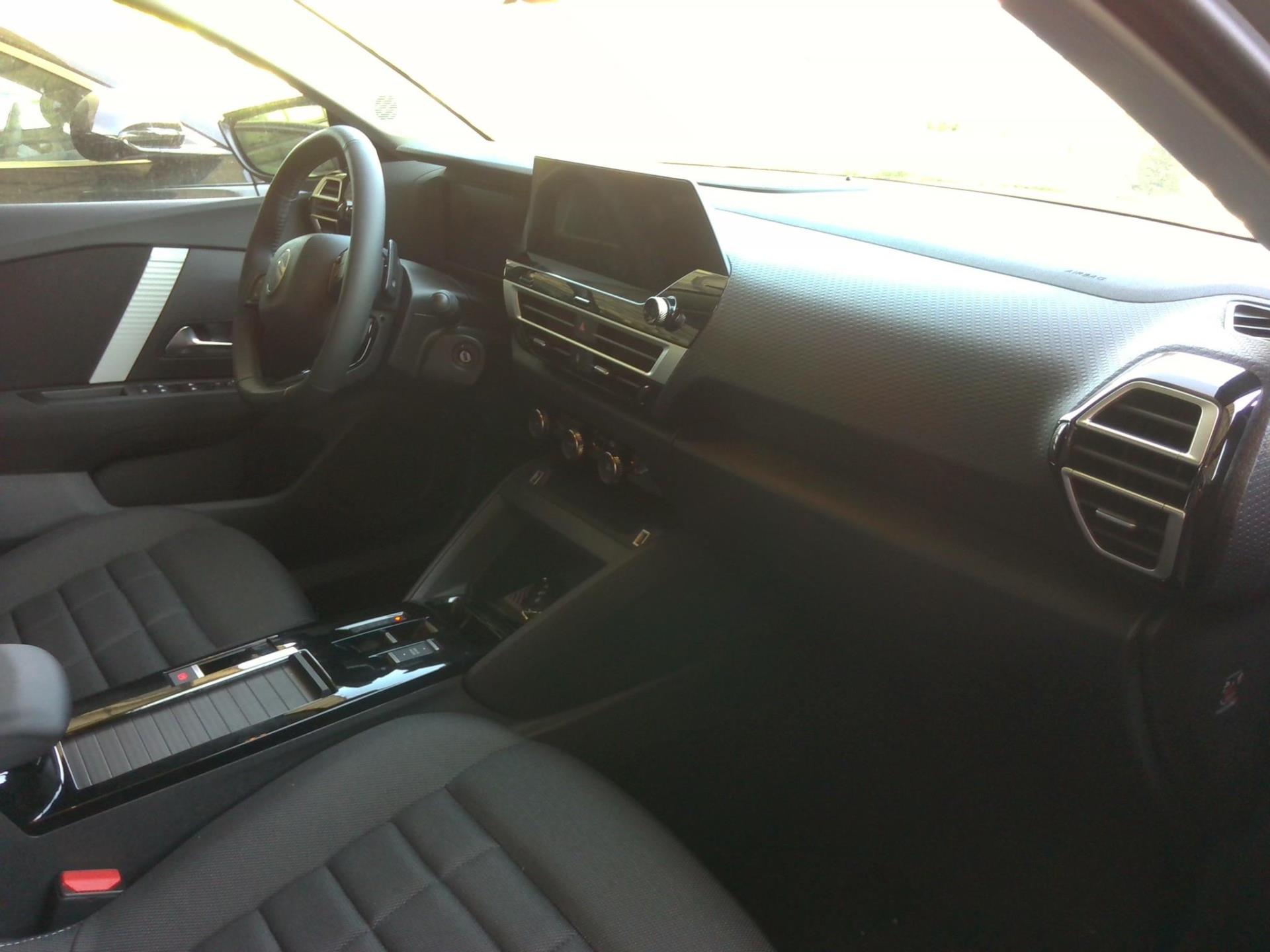 Citroen C4 Hybride 145 ch e-DCS6 Plus 2025