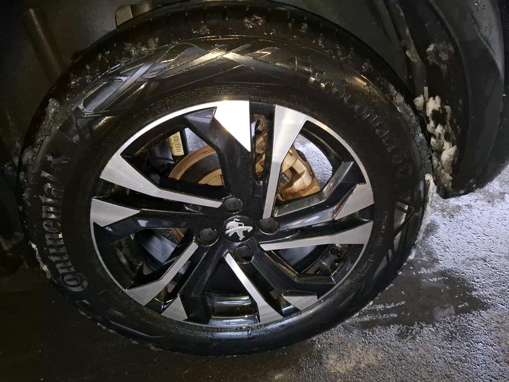 Peugeot 2008 PureTech 130 S&S EAT8 GT 2022