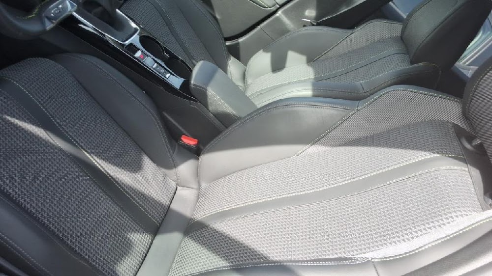 Foto Peugeot 2008 10