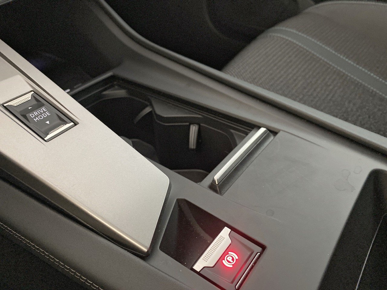 Peugeot 308 Hybrid 136 e-DCS6 Allure 2024