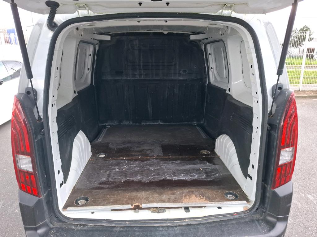 Peugeot PARTNER FOURGON STANDARD 650 KG BLUEHDI 130 S&S EAT8 PREMIUM 2021