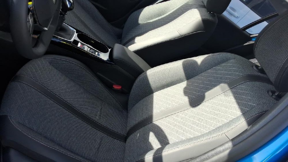 Foto Peugeot 208 9