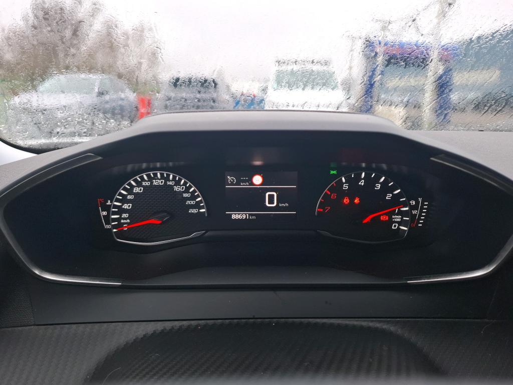 Peugeot 2008 PureTech 130 S&S BVM6 Active Pack 2022