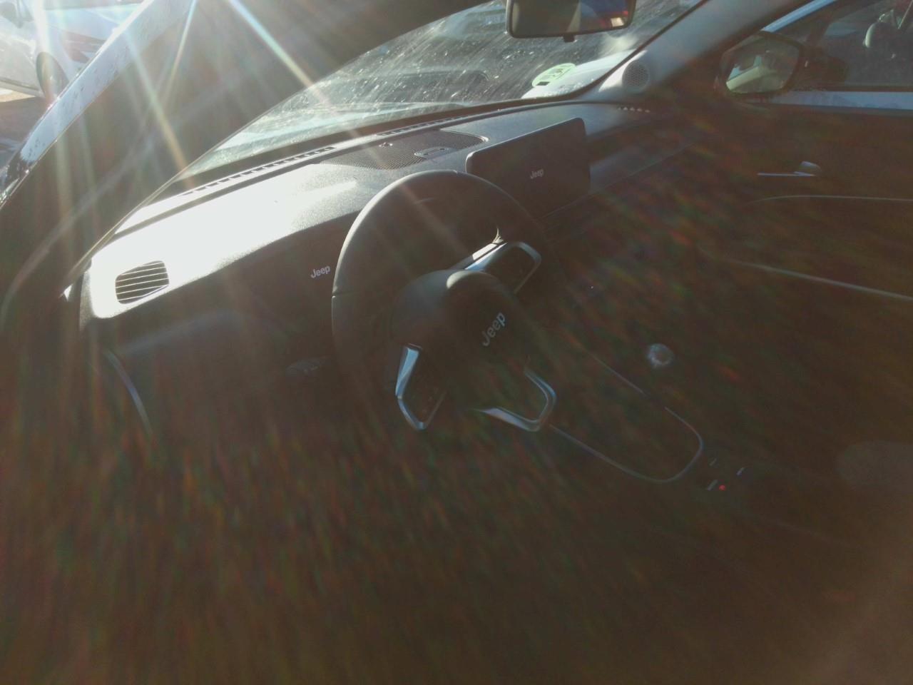 Foto Jeep AVENGER 3