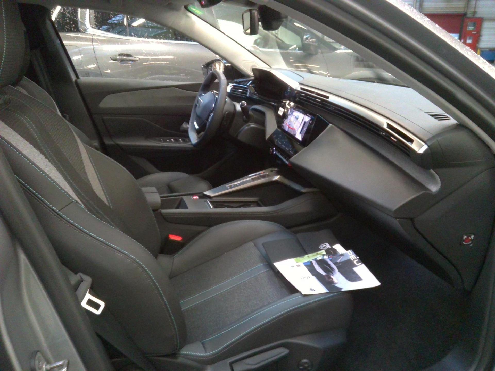 Peugeot 308 SW PHEV 180 e-EAT8 Allure 2024