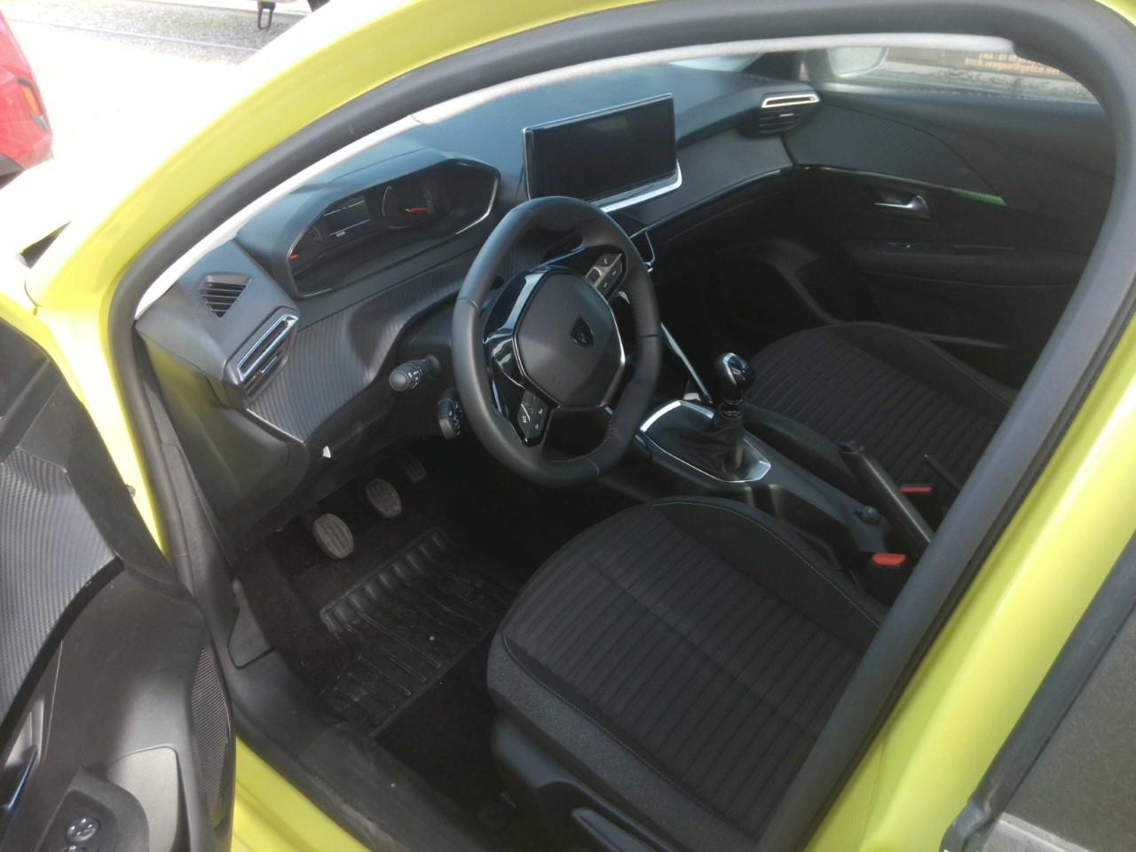 Foto Peugeot 208 5