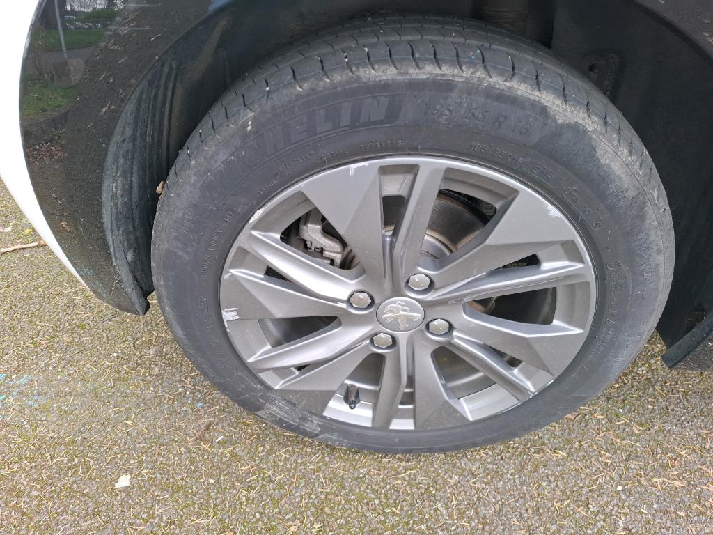 Peugeot 208 Electrique 50 kWh 136ch Style 2024