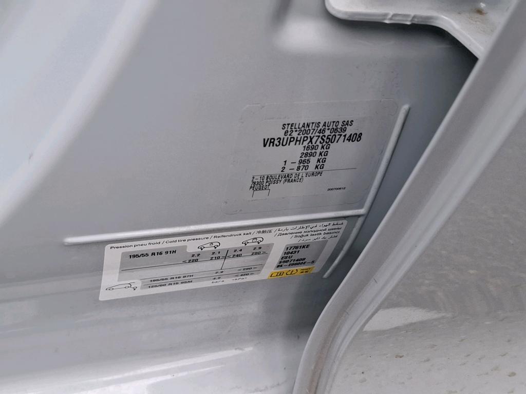 Peugeot 208 Hybrid 110 ch e-DCS6 Style 2025