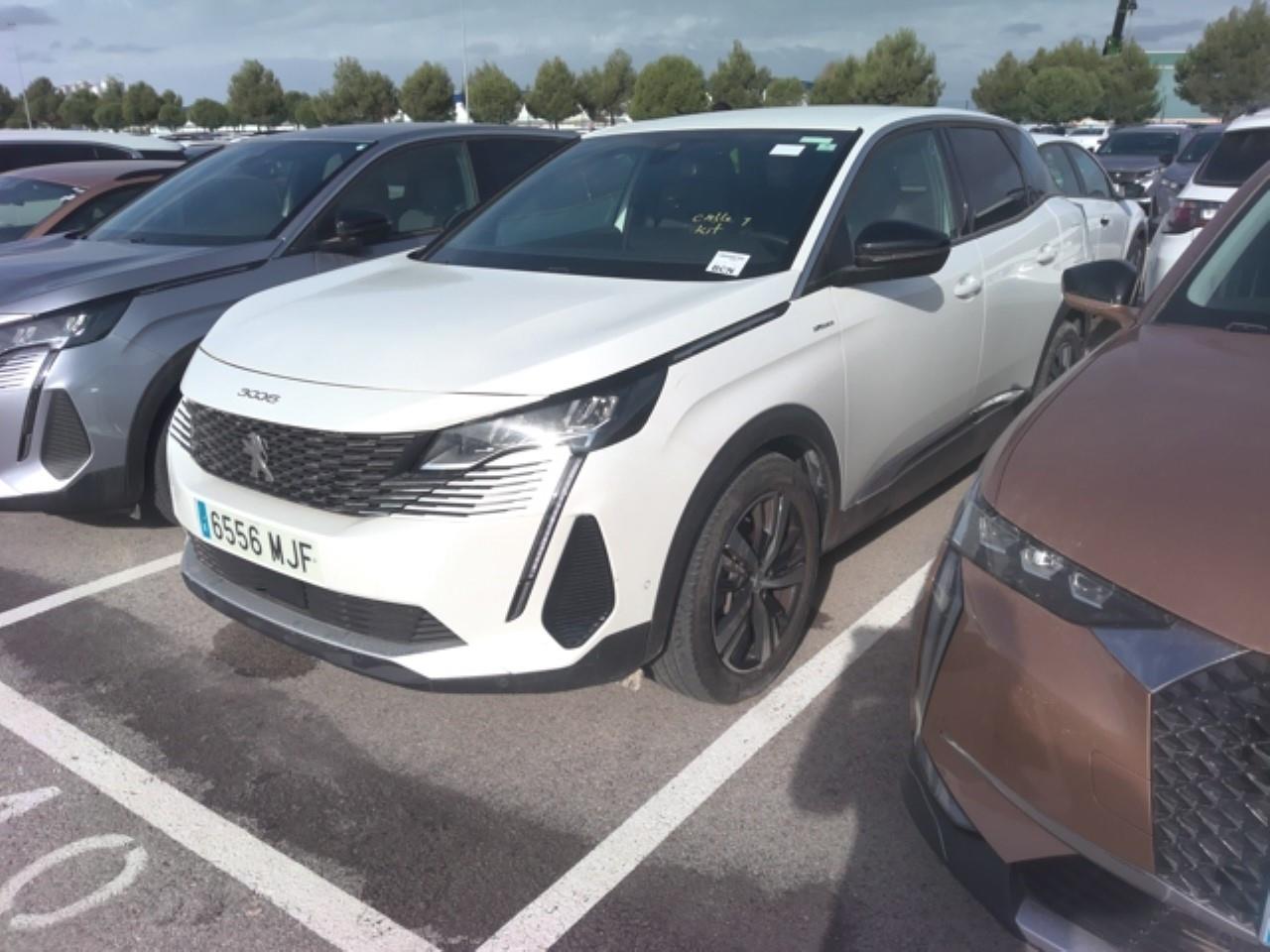 Foto Peugeot 3008 Hybrid 2