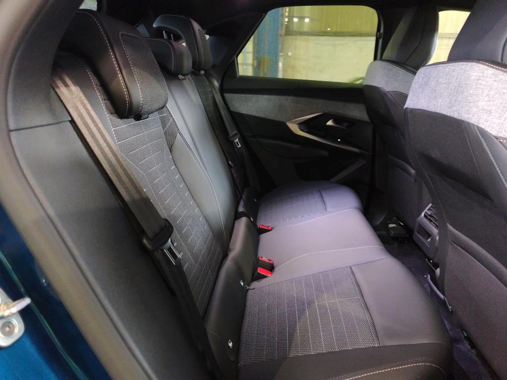 Peugeot 3008 Plug-in Hybrid 195 e-DCS7 Allure 2025