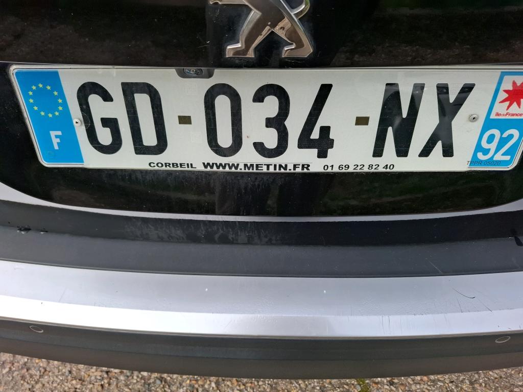 Peugeot 2008 BlueHDi 130 S&S EAT8 Allure Pack 2021