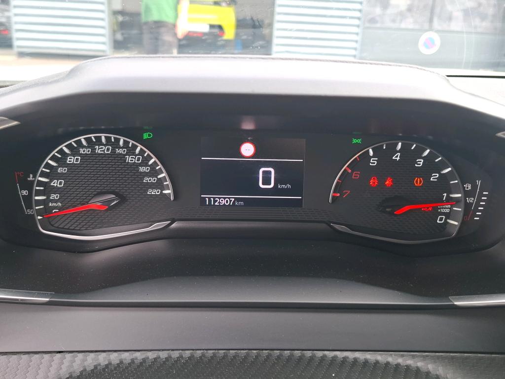 Peugeot 2008 BlueHDi 110 S&S BVM6 Active Pack 2021