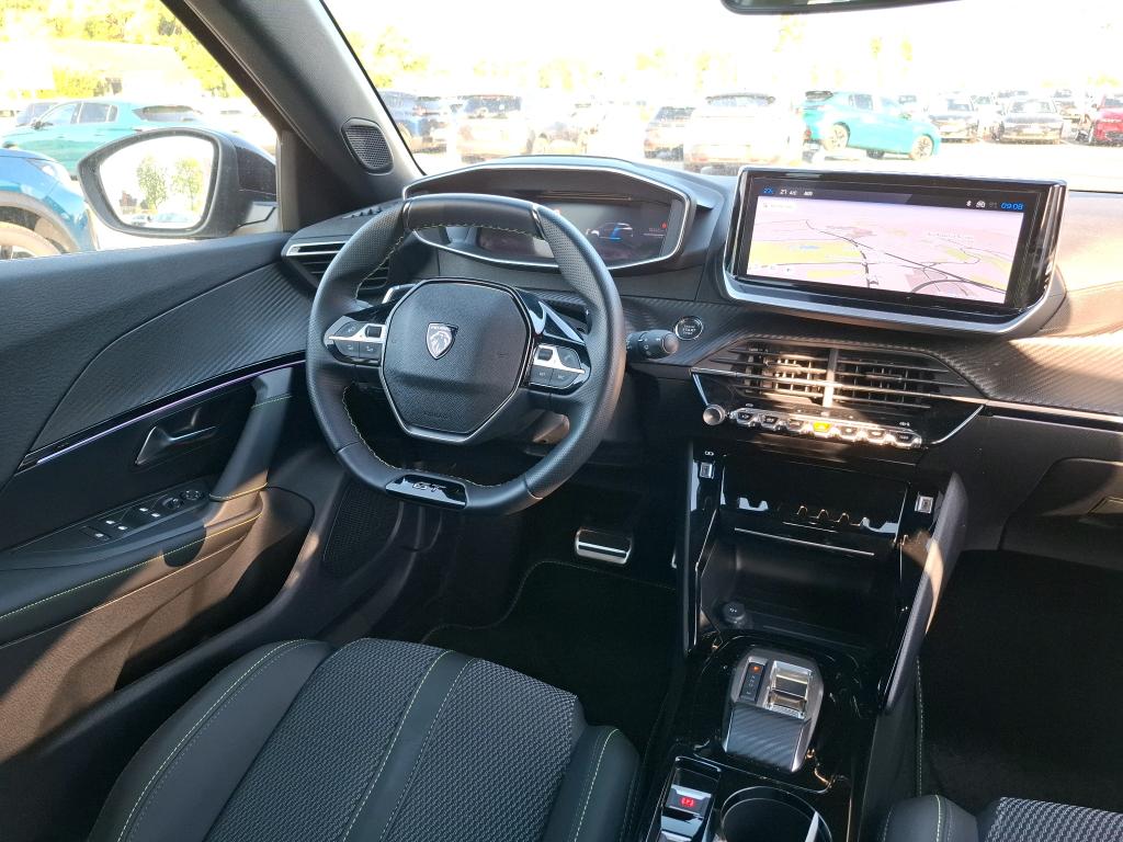 Peugeot 2008 Hybrid 145 ch e-DCS6 GT 2025