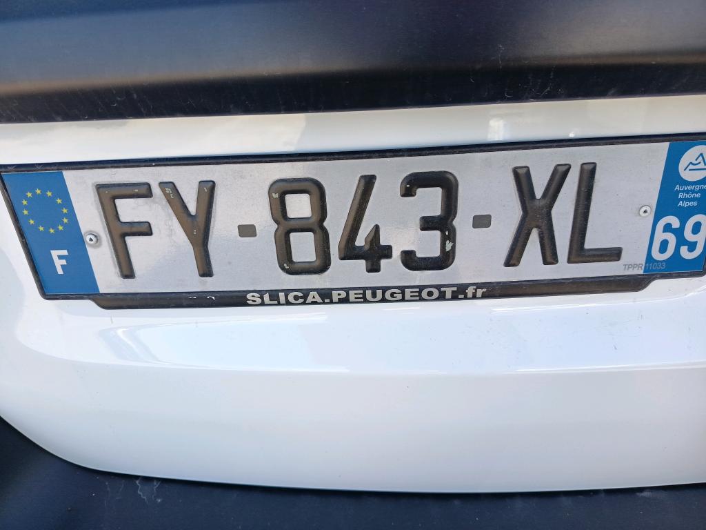 Peugeot EXPERT FGN TOLE STANDARD 2.0 BLUEHDI 120 S&S BVM6 ASPHALT 2021