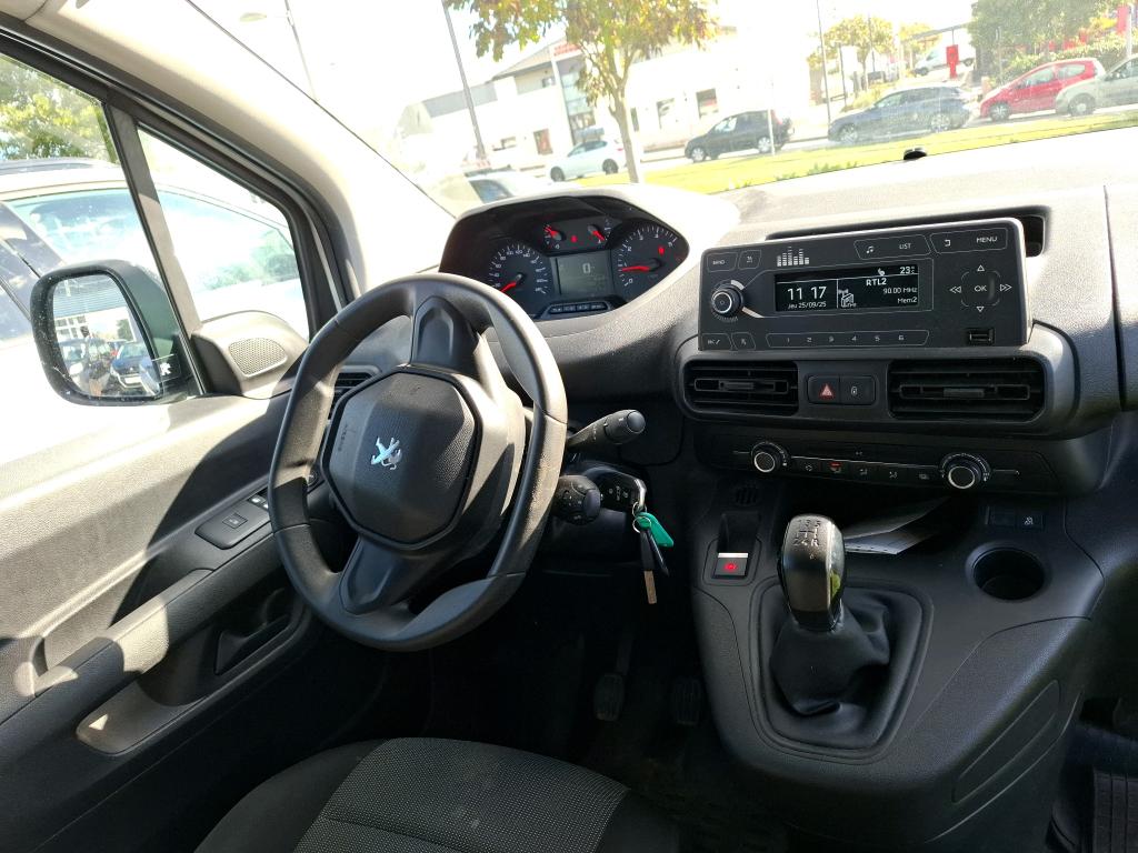 Peugeot PARTNER FOURGON STANDARD 650 KG BLUEHDI 100 S&S BVM5 PREMIUM 2021