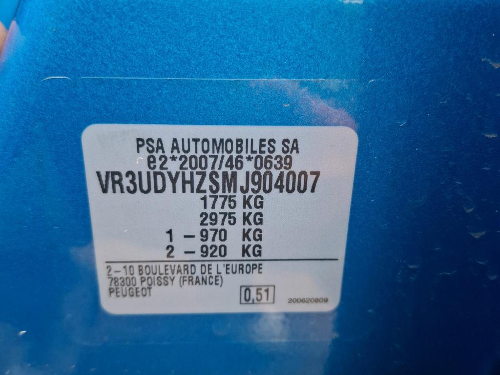 Peugeot 2008 BlueHDi 130 S&S EAT8 Active Business 2021