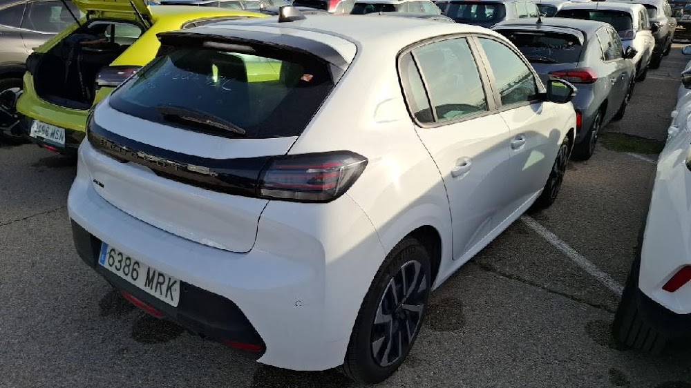 Foto Peugeot 208 6