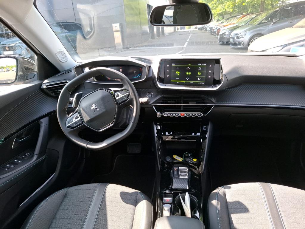 Peugeot 2008 BlueHDi 130 S&S EAT8 Allure Pack 2022