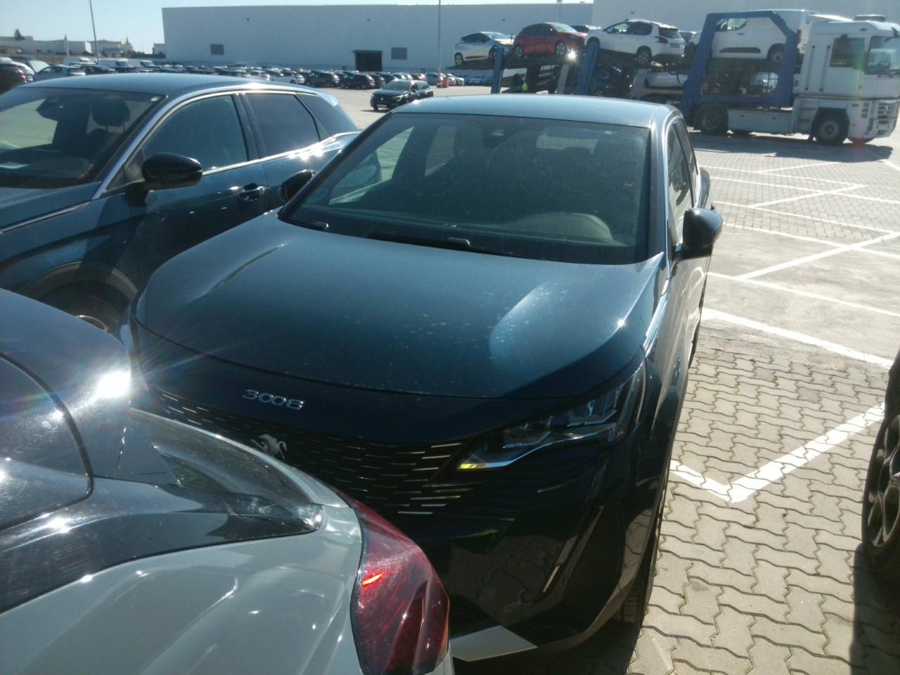 Peugeot 3008 3008 Allure Pack Gasolina 130 S&S 6 Vel. MAN
