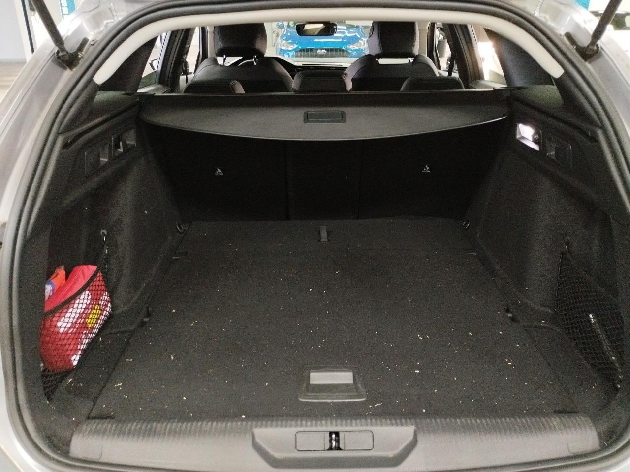 Peugeot 308 III 