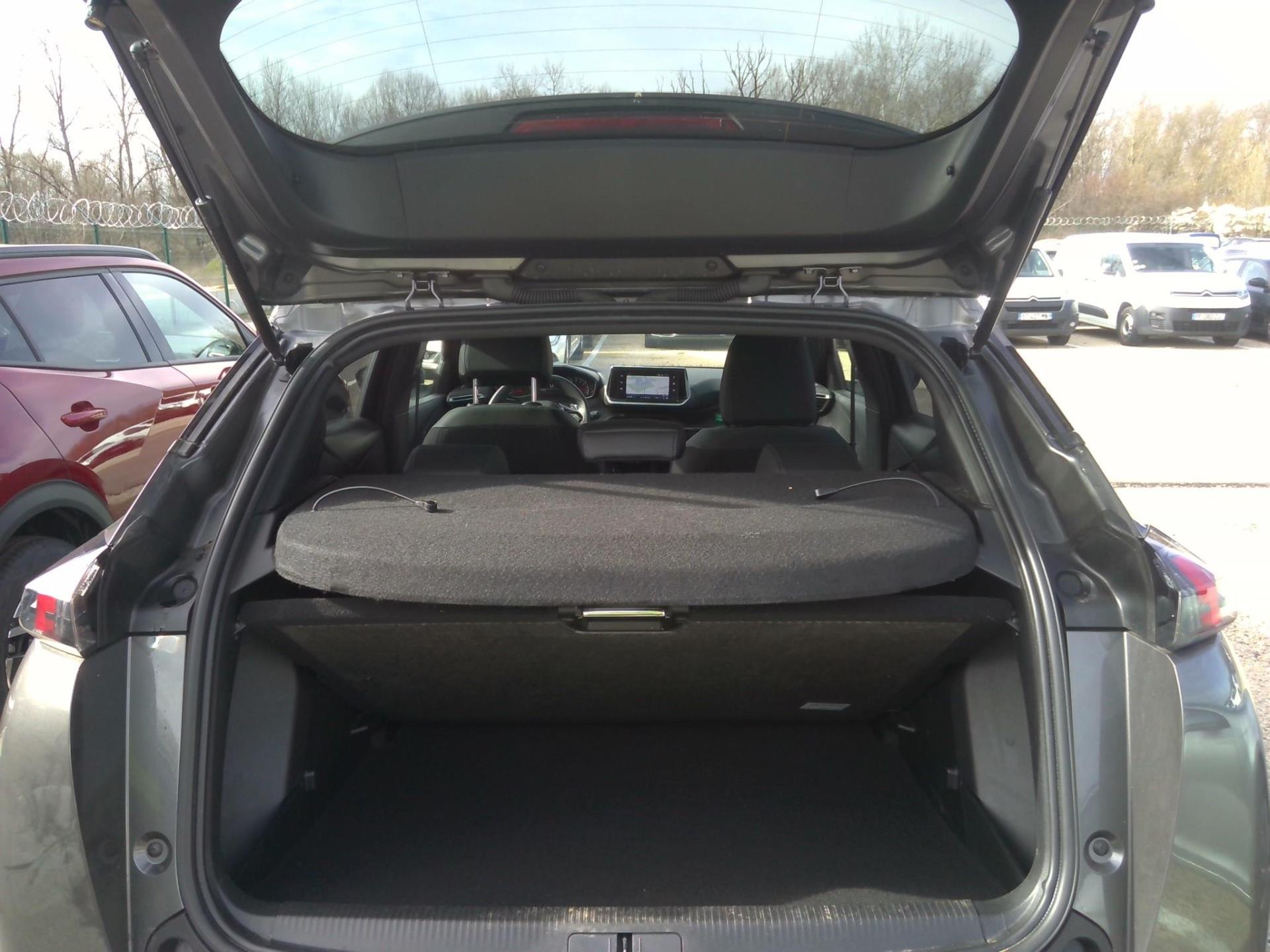 Peugeot 2008 PureTech 130 S&S EAT8 Allure 2023