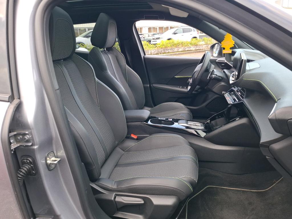 Peugeot 2008 PureTech 130 S&S EAT8 GT 2024