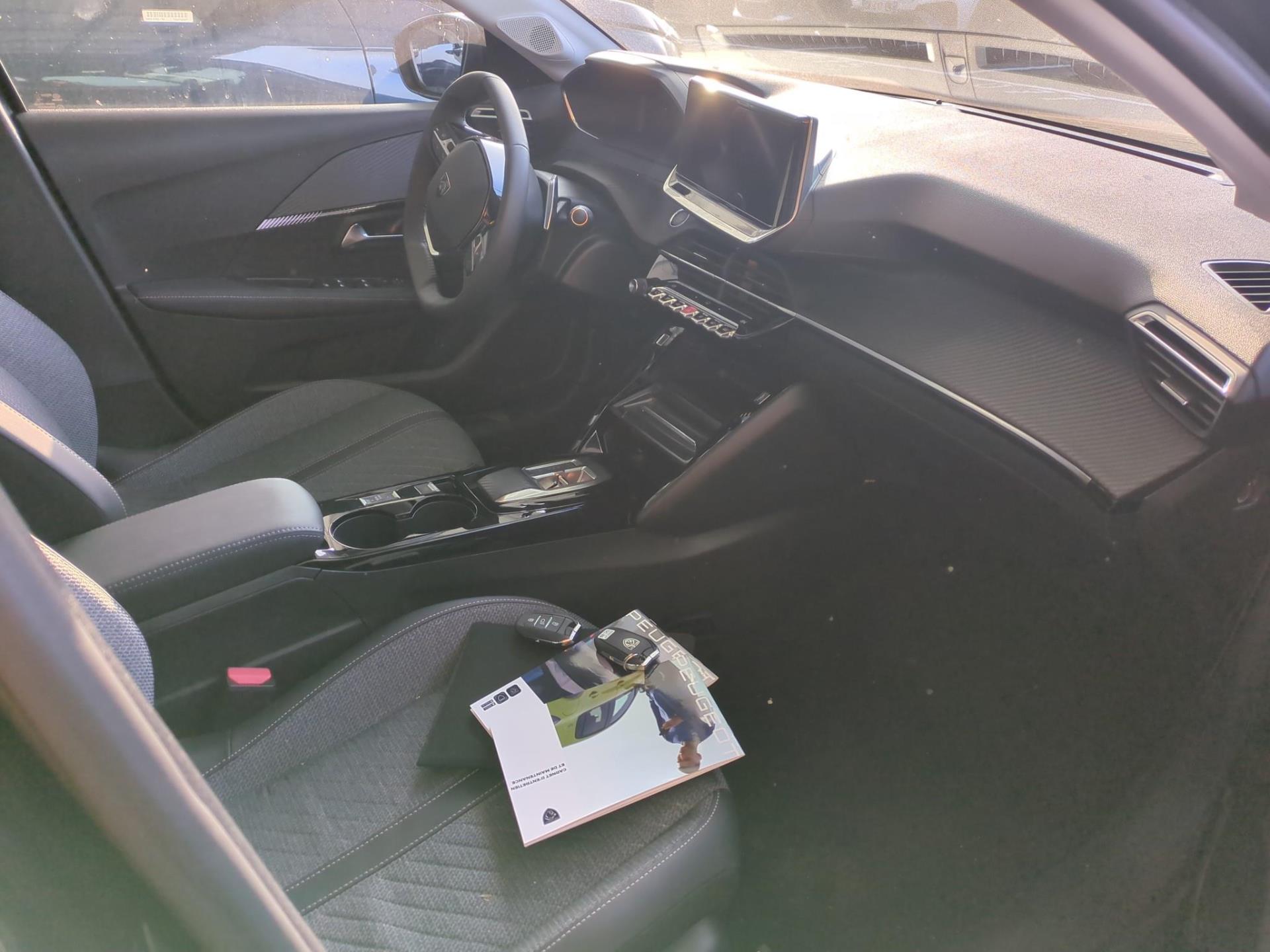 Peugeot 208 Hybrid 100 e-DCS6 Allure 2024