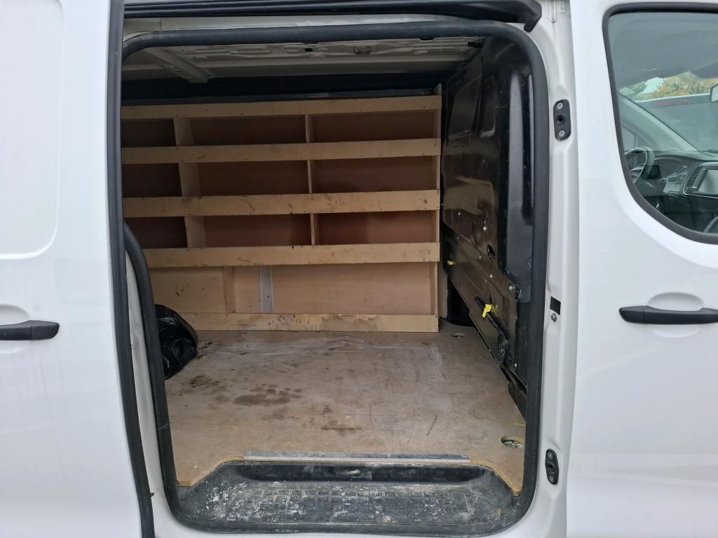 Peugeot EXPERT FGN TOLE STANDARD 2.0  BLUEHDI 120 S&S BVM6 PREMIUM 2021