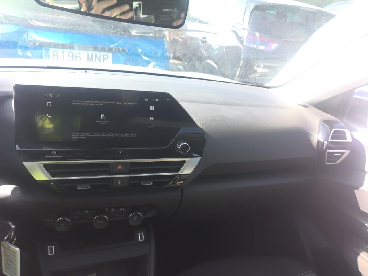 Foto Citroën C4 X 13
