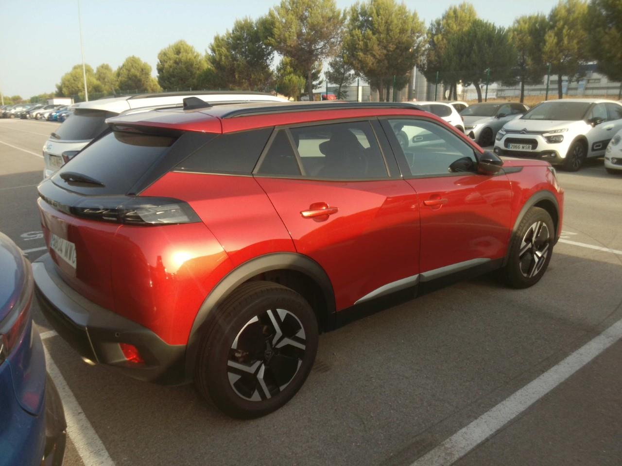 Foto Peugeot 2008 4