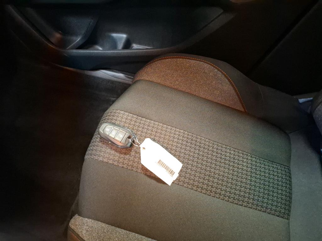 Peugeot 3008 Puretech 130ch S&S EAT8 Active Pack 2022