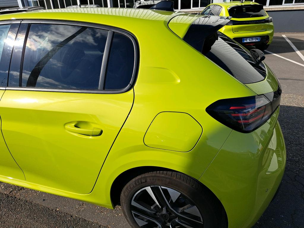 Peugeot 208 Hybrid 100 e-DCS6 Allure 2025