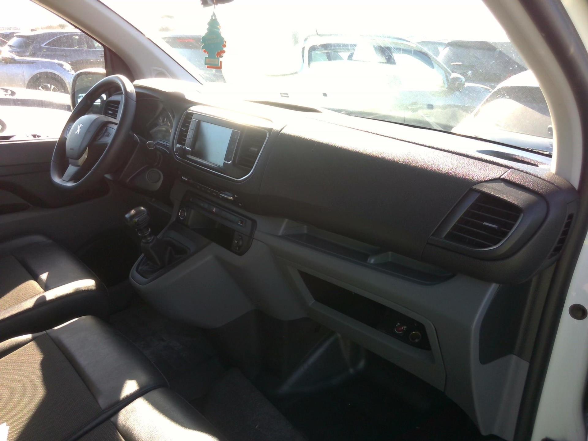 Peugeot EXPERT FGN TOLE COMPACT 1.5 BLUEHDI 120 S&S BVM6 URBAN 2021