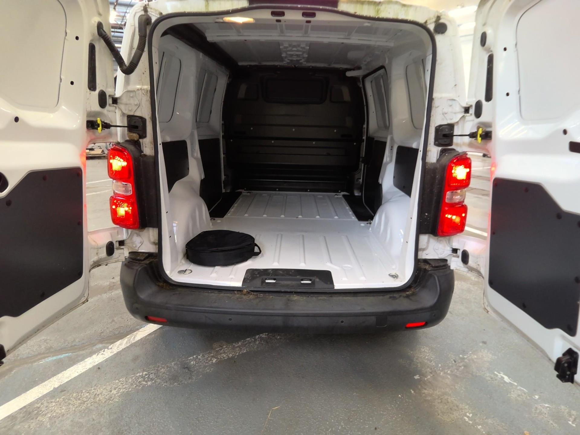 Citroen E-JUMPY FGN M 100 KW (136 CH) BATTERIE 75 KWH DRIVER 2021