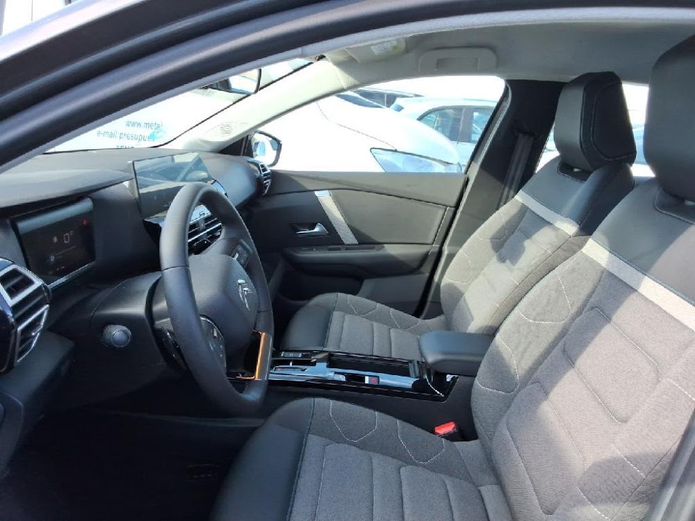 Foto Citroën C4 X 10