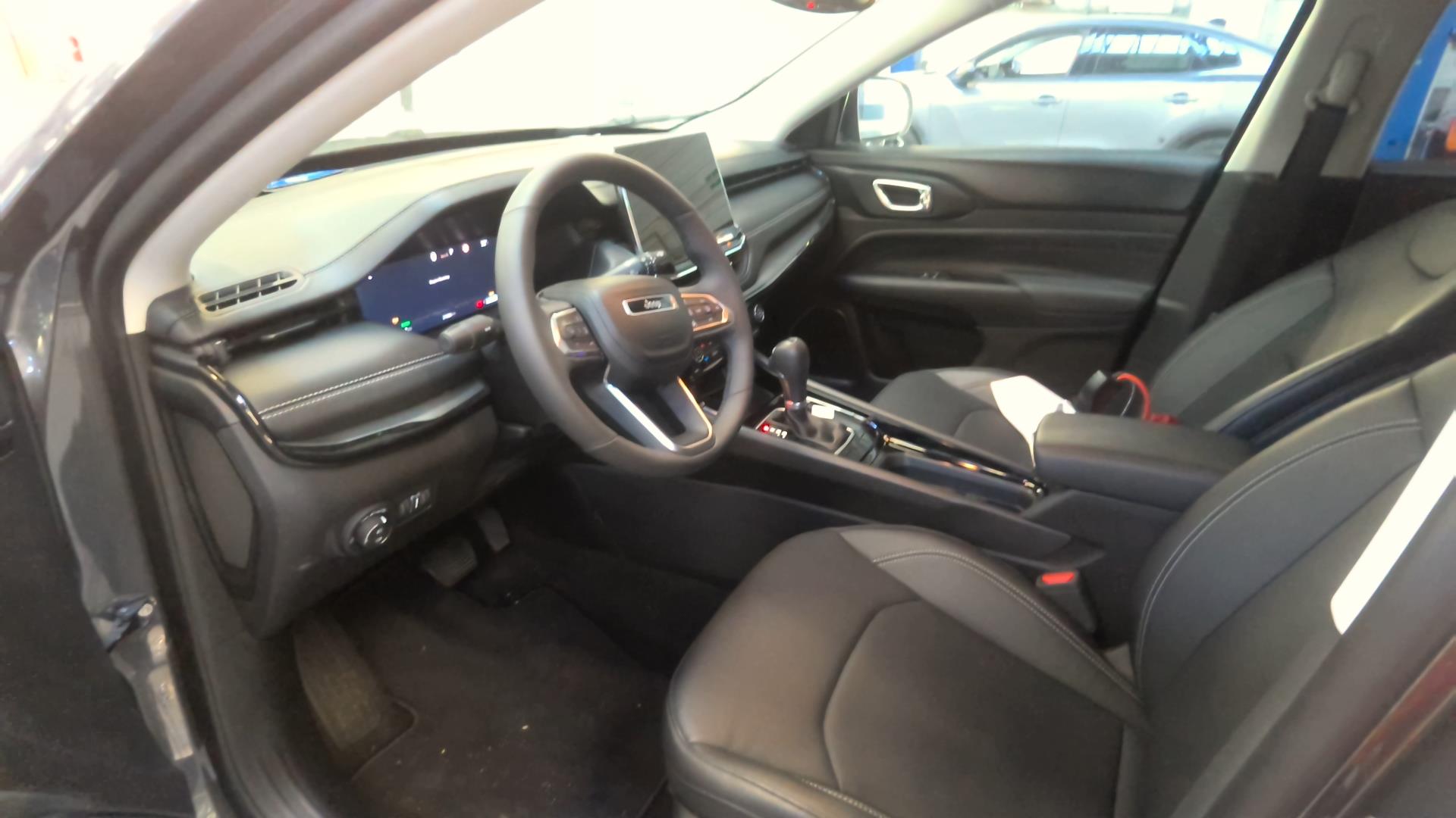JEEP Compass 1.5 Turbo T4 130 ch BVR7 e-Hybrid Summit 2025